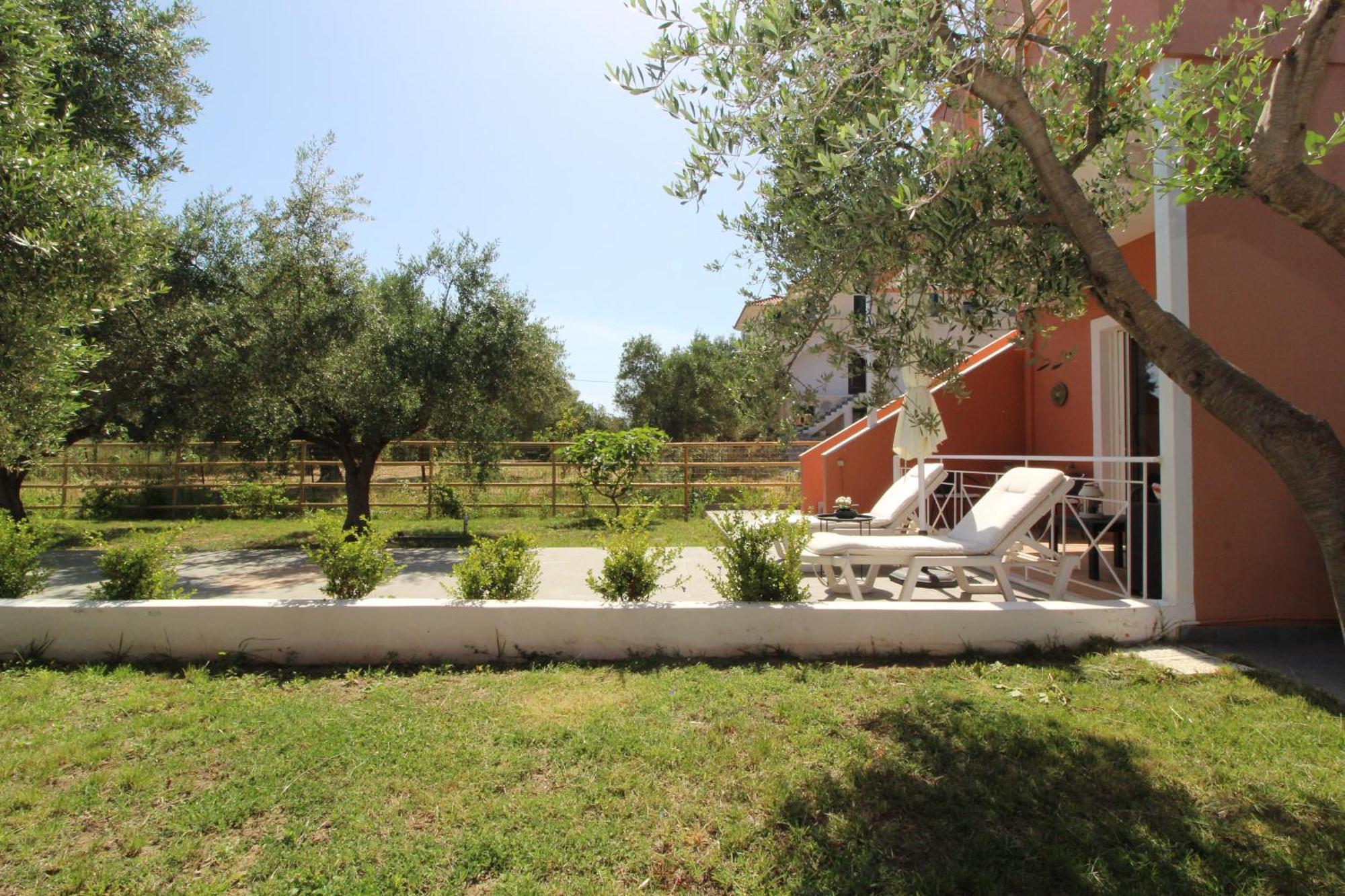Laconian Collection Mavrovouni Beach House Гитио Екстериор снимка