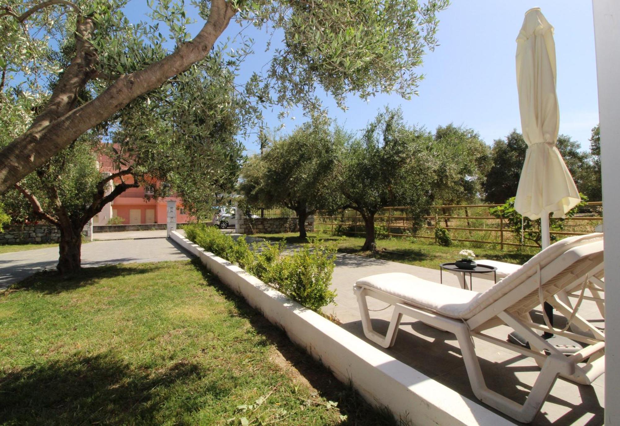 Laconian Collection Mavrovouni Beach House Гитио Екстериор снимка