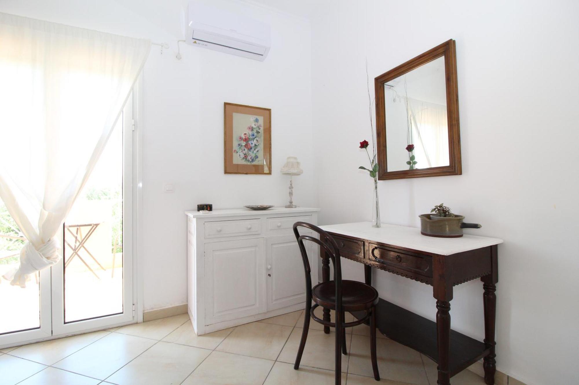 Laconian Collection Mavrovouni Beach House Гитио Екстериор снимка